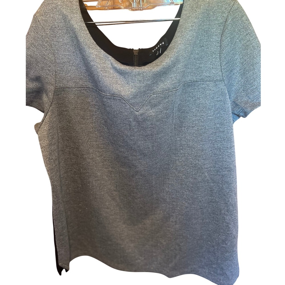 Trouve Gray Top - Short Sleeve,‎ Back Zip, Crew Neck - XL
